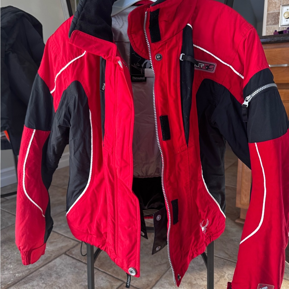 Women’s Spyder Jacket and bibs.